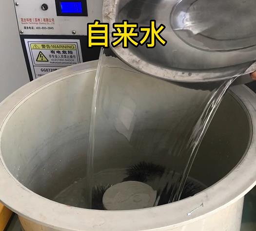 毛感乡不锈钢箍抛光用水